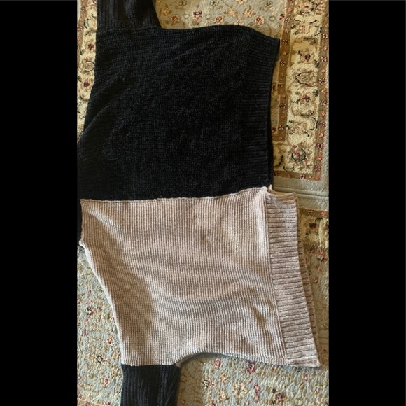 COPY - Sweater - Picture 6 of 6